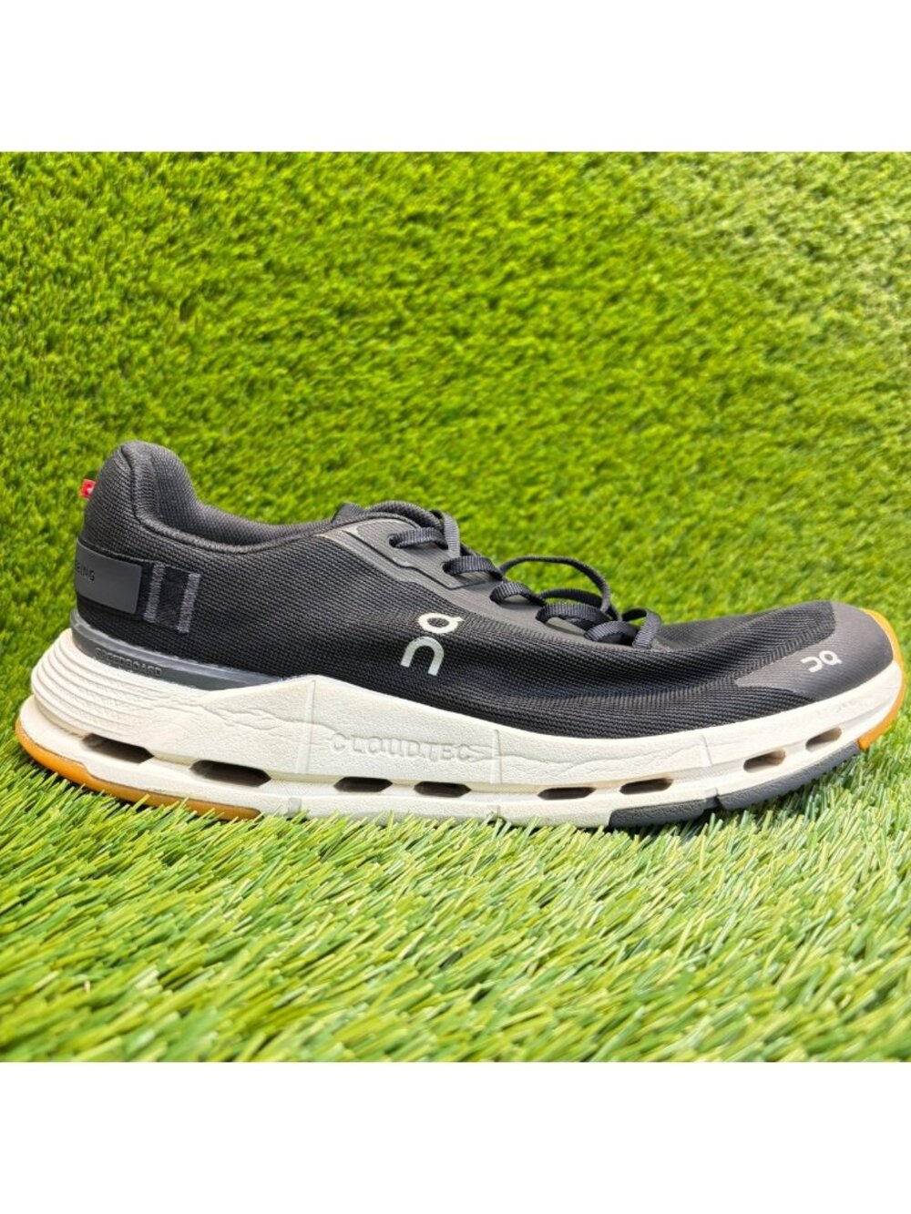 On Cloudnova Form 2 Mens Size 8.5 Black White Athletic Running Shoes Sneakers